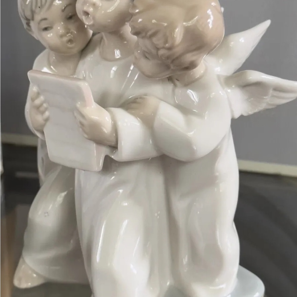 Llardo Figurine “Three Singing Angels”  7”x 4 3/4 Design #4542 Created In 1970